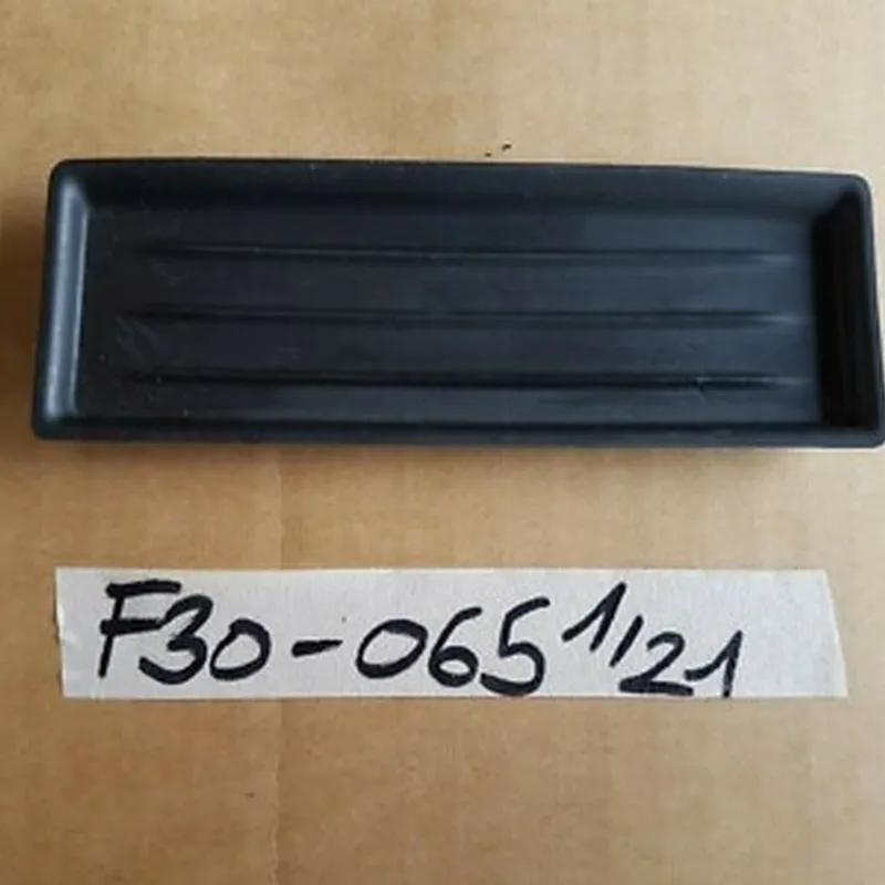 BMW F30 F31 F34 F35 F32  Gummi Unterlage 12 cm Einlegematte Mittelkonsole 923605