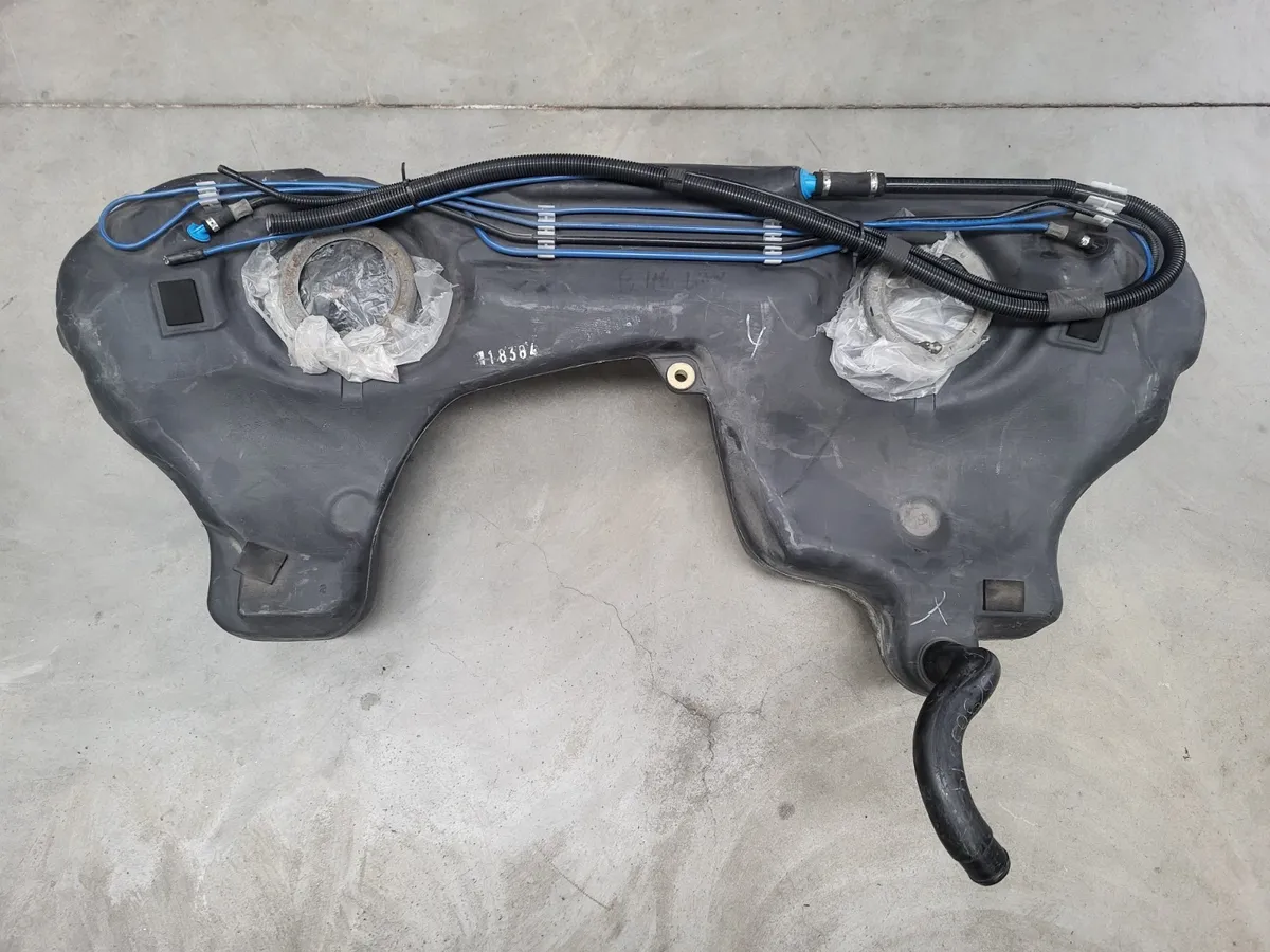 BMW E46 Kraftstoff Behälter Tank Tankanlage Diesel oder Benziner  ABHOLUNG