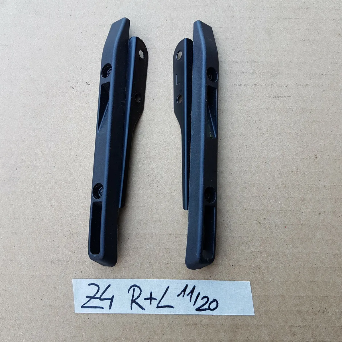 BMW Z4 E85 Windschott Halter Windschutz Halterung Leiste HINTEN rechts + links