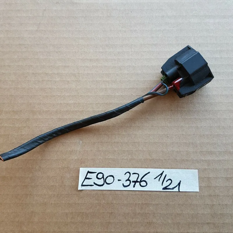 BMW E90 E91 E92 E93 Lüfter Stecker Buchsengehäuse 3-polig Drucklüfter 8380376