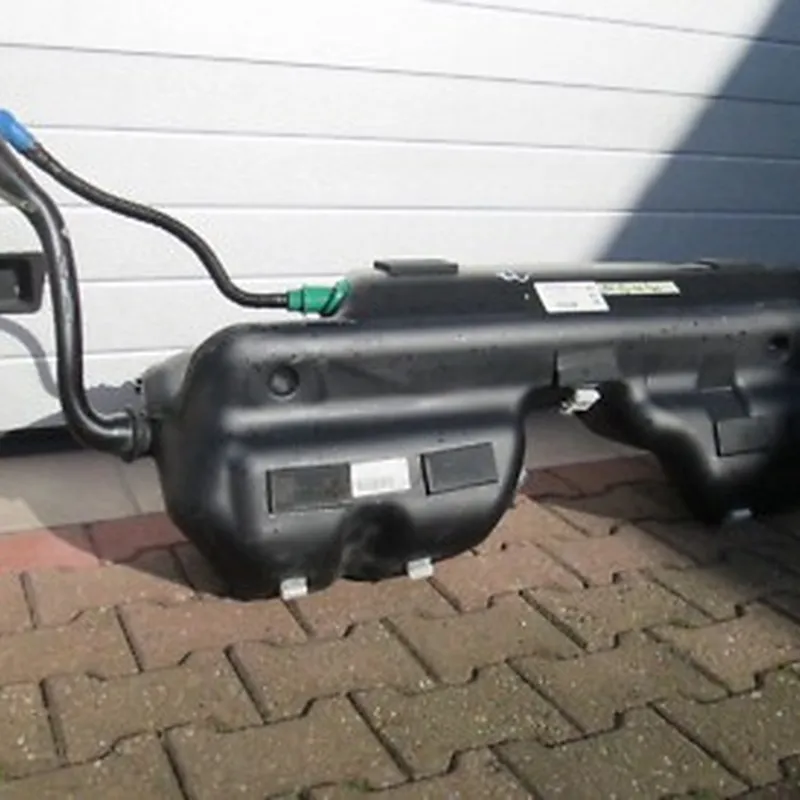 BMW Z4 E85 Kraftstoff  Benzin Tank Fueltank 6757920 Kraftstoff Behälter