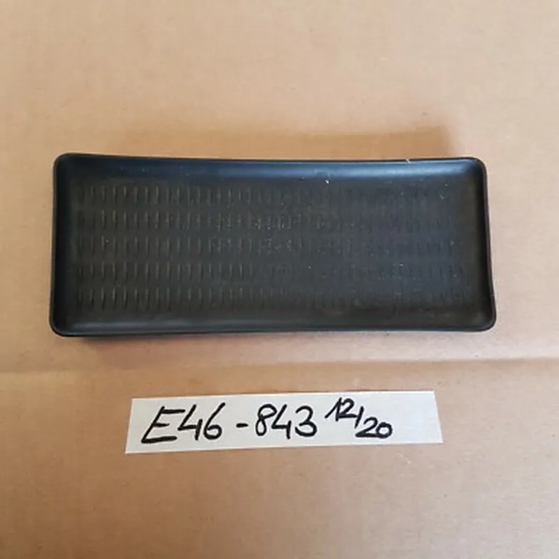 BMW E46 Gummi Matte Ablage Schale vorne 8242843 Fach Einlege Matte klein
