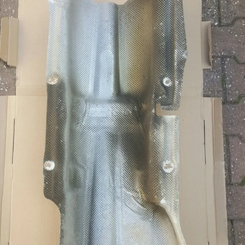 BMW Z3 Hitzeblech Hitzeschutz Wärmeisolierung Wärmeschutzblech Tunnel 8397681