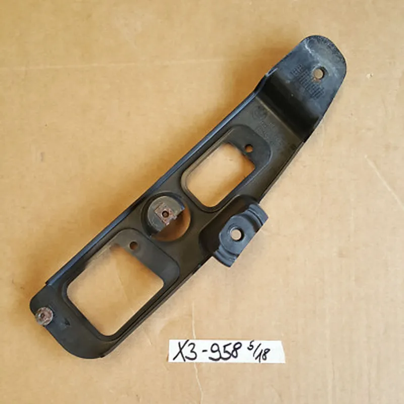 BMW X3 E83 Halter Stoßstange Aufnahme Stoßfänger hinten Stütze rechts 3400958