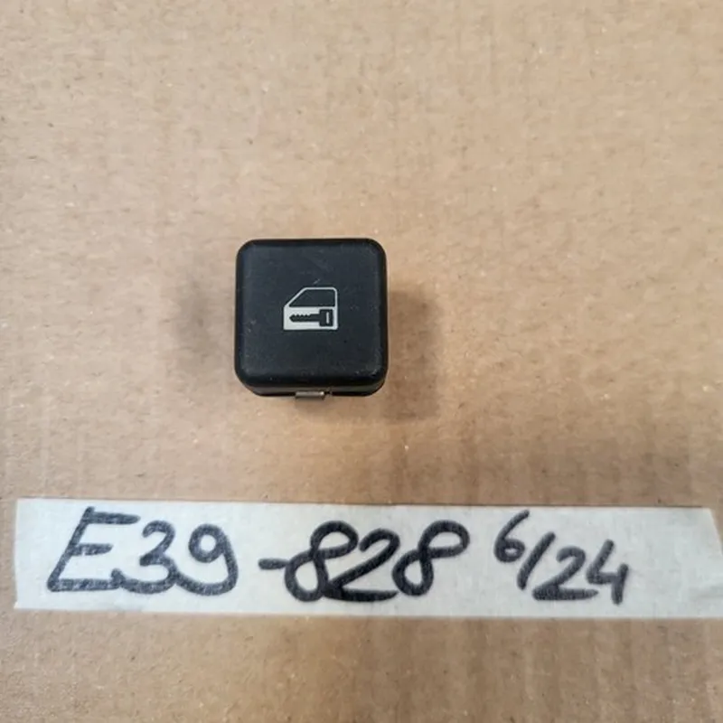 BMW E38 E39  Tür Verriegelung Schalter Zentralverriegelung 8360828