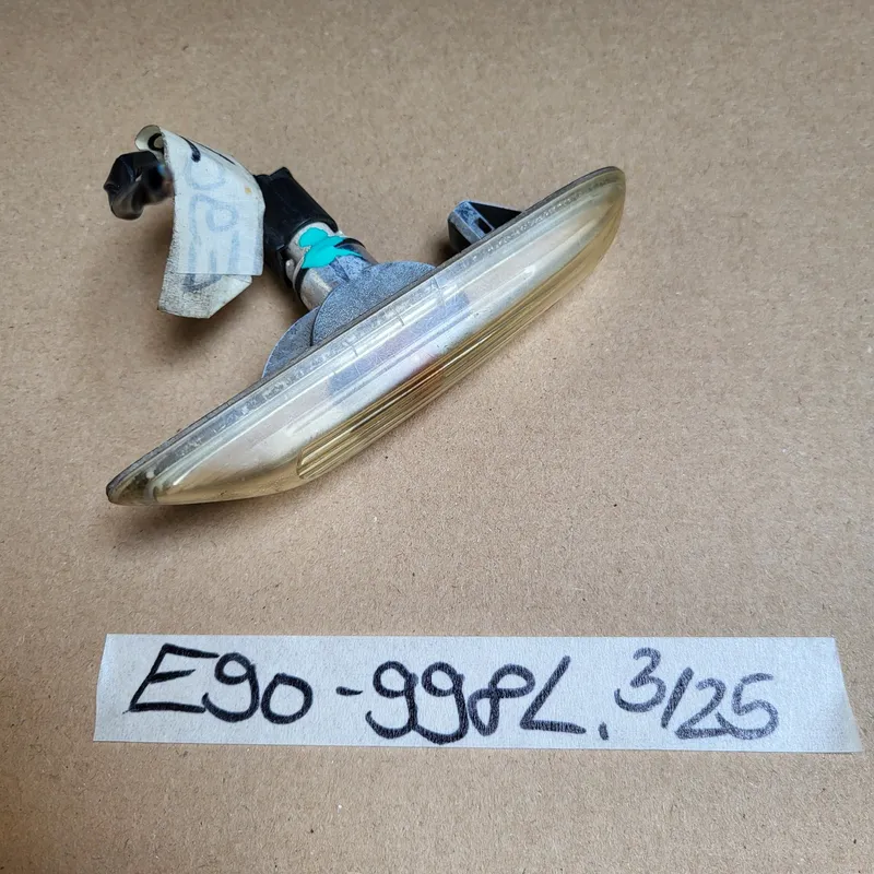 BMW E90 E91 Seiten Blinker Kotflügel VORNE LINKS Zusatzblinkleuchte 6932998