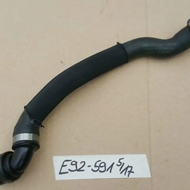 BMW E87 E90 E92 Kühlmittel Wasser Schlauch Zusatzwasserpumpe Heizkörper 6928591