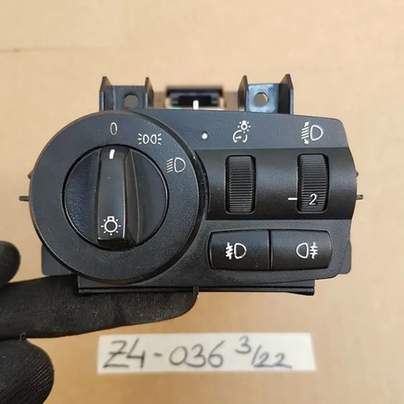 BMW Z4  Halogen Lichtschalter Schalter Einheit Licht Nebel Scheinwerfer 9133036