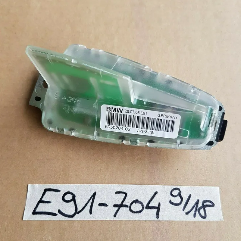 BMW E90 E91 E92  Dachantenne GPS Navi Antenne Haifisch Flosse 6950704