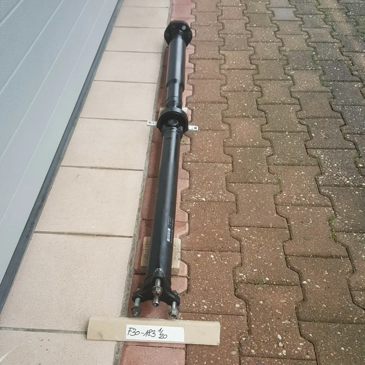 BMW F31 F30 Gelenkwelle 318 Diesel Schaltgetriebe 7600183 Kardanwelle N47