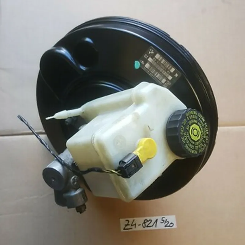 BMW Z4 Facelift Bremskraftverstärker 6778821 Bremskraftregler Hauptbremszylinder