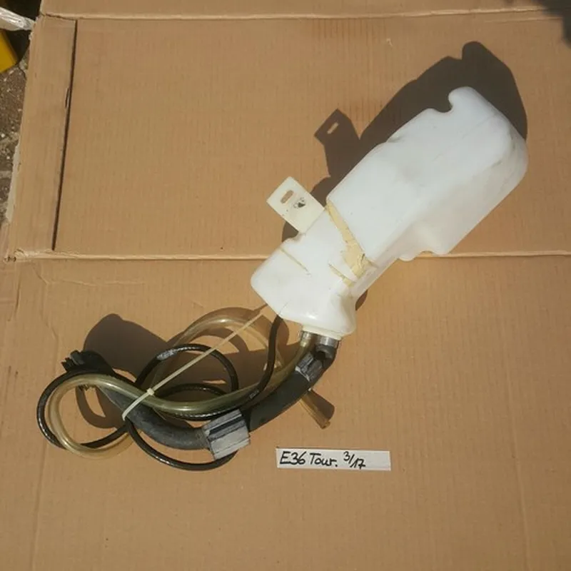 BMW E36 Touring Wischwasser Behälter HINTEN Vorratsbehälter mit Leitung