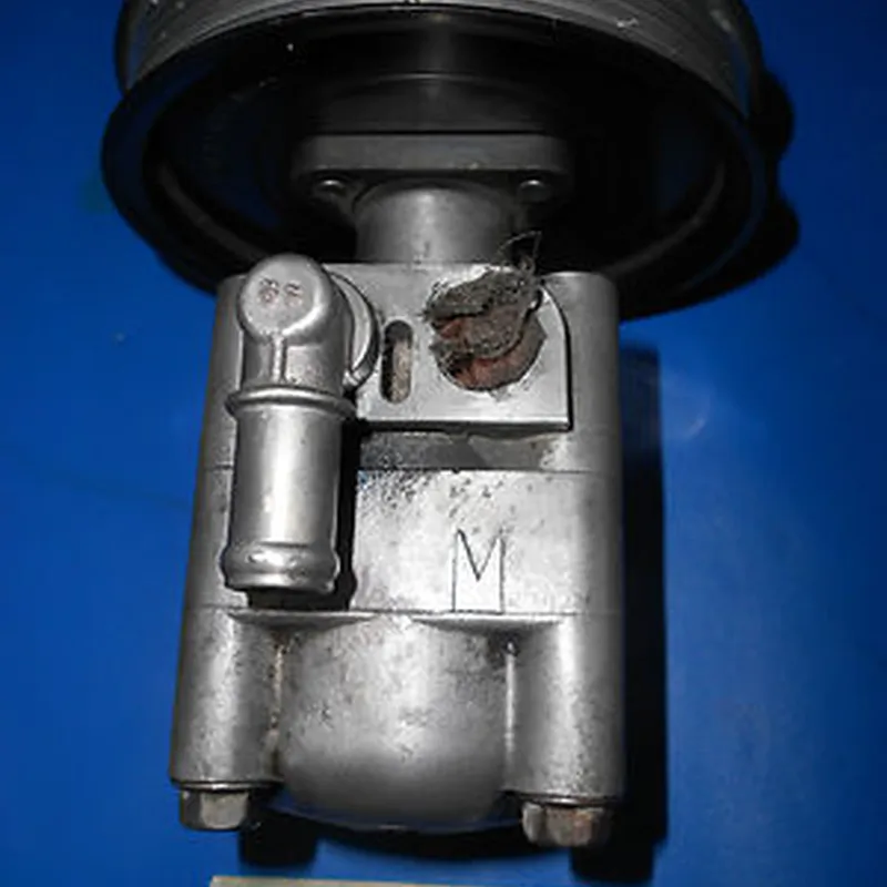 BMW E46 Servopumpe + Riemenscheibe / Lenkhilfe Pumpe Flügelpumpe 6750111 B