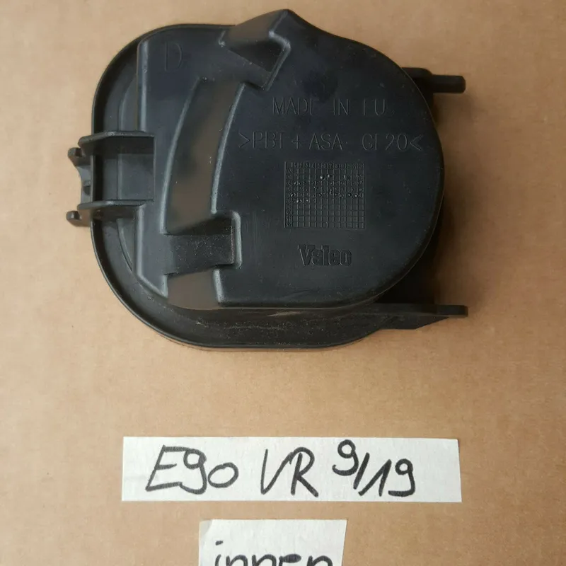 BMW E90 E91 Abdeckkappe Valeo Halogen Scheinwerfer Klappe RECHTS innen