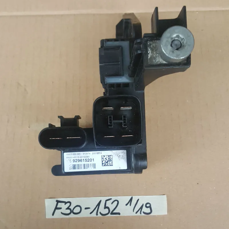 BMW F20 F21 F30 F31 F32 F33 F34 Sensor Verteiler Fremdstartstützpunkt 9296152