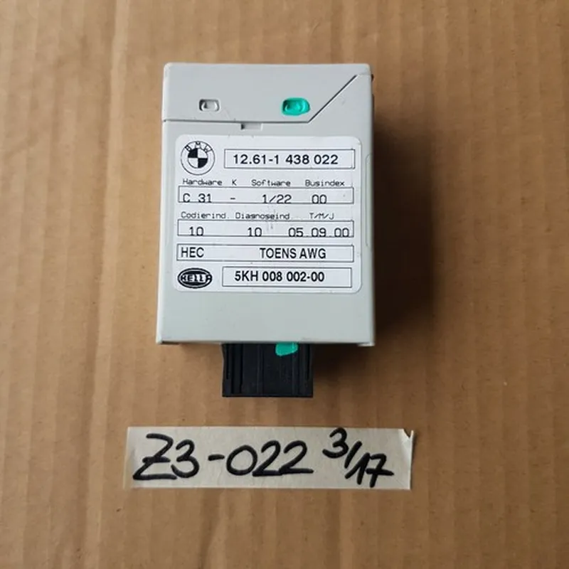 BMW E36 + Z3 Steuergerät Öl Niveau / Öl Temperatur Sensor 1438022