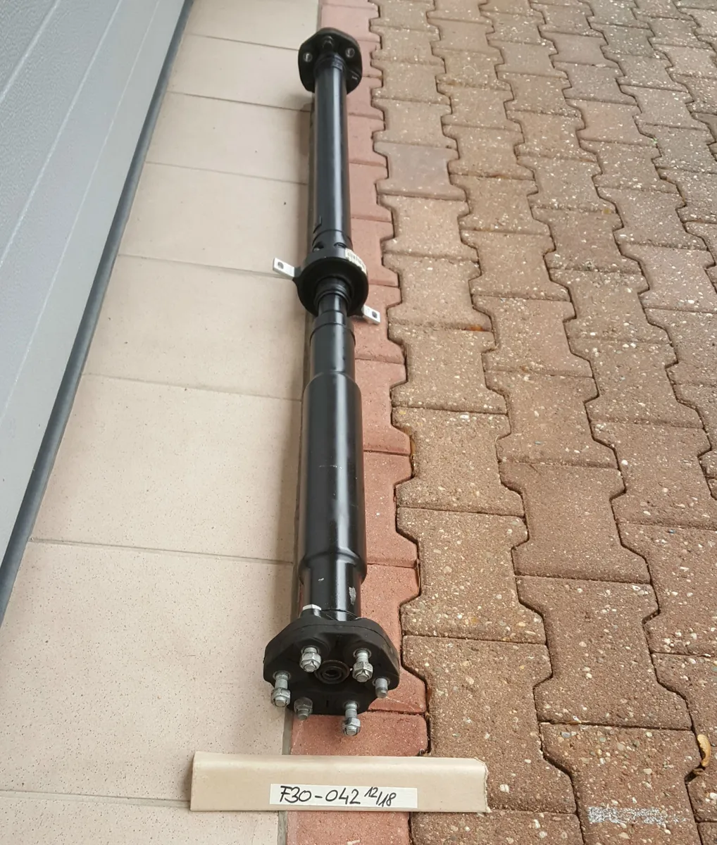 BMW 3er F30 F31 4er F32 F33 Gelenkwelle Kardanwelle Automatikgetriebe 7600042