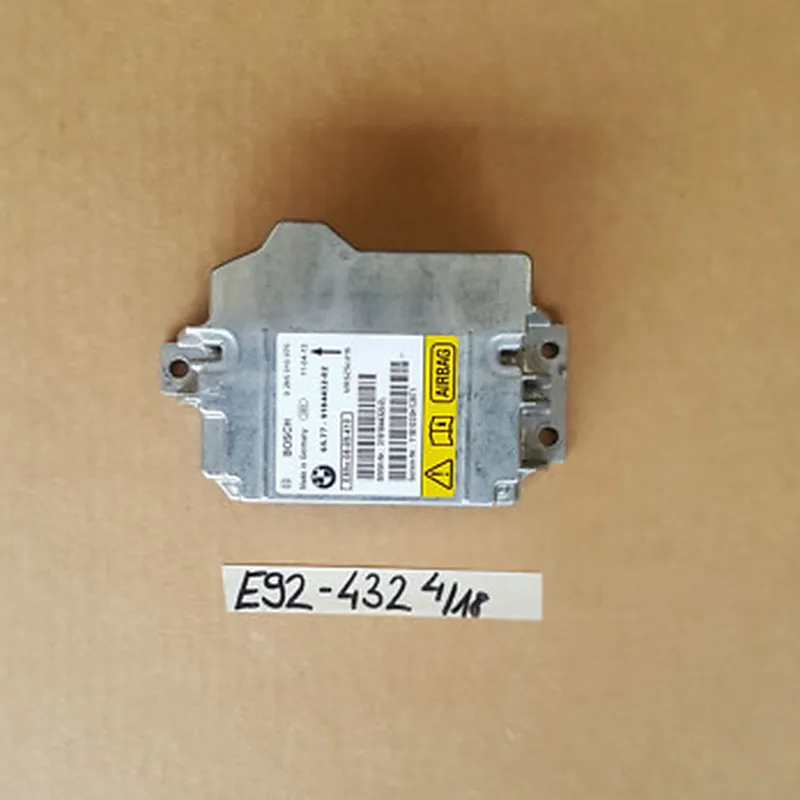 BMW E90 / E91 / E92 / E81 / E87  Airbag Sensor Modul Steuergerät 9184432