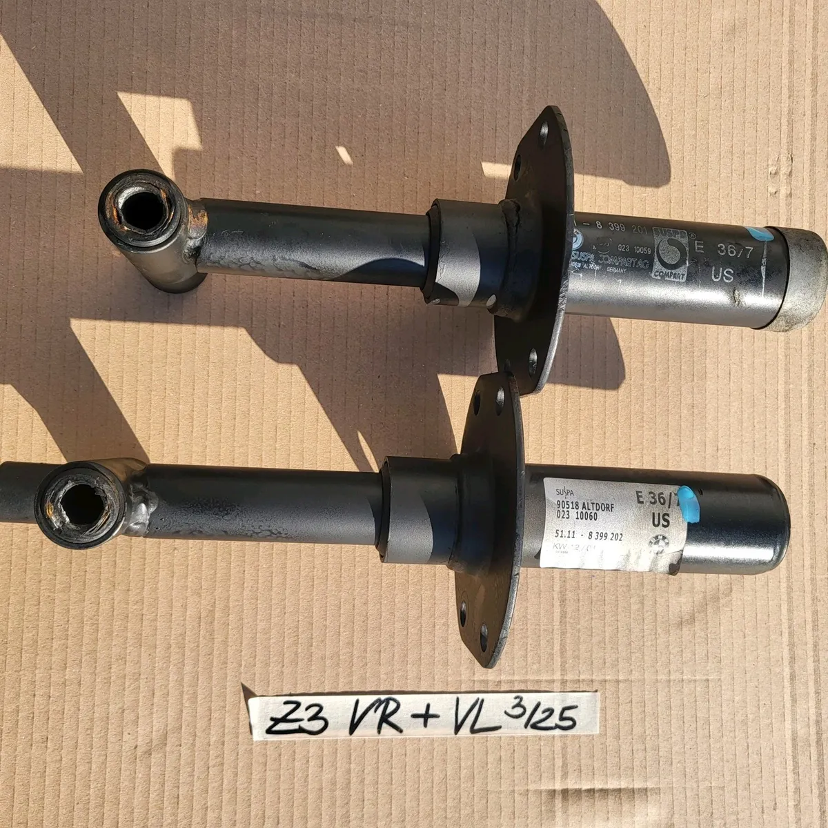 Pralldämpfer BMW Z3 Roadster Stoßstangen Aufprall Dämfer VORNE rechts + links