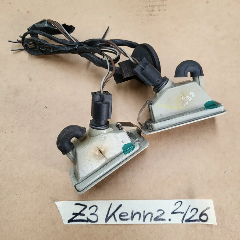 BMW Z3 Nummernschild Beleuchtung HINTEN Kennzeichen Lampe + Kabel