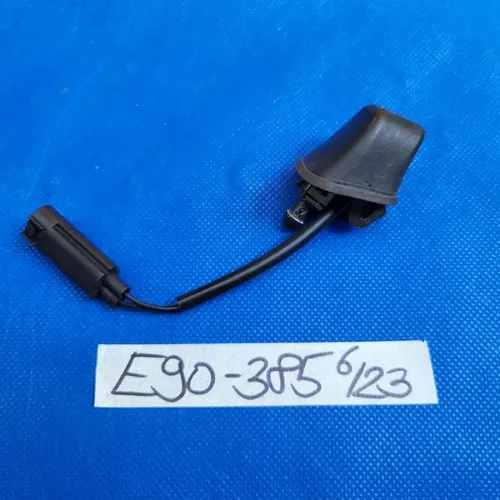 BMW E90 E91 Spritzdüse Wischwasser Düse für Scheibenwischer Beheizbar 8365385