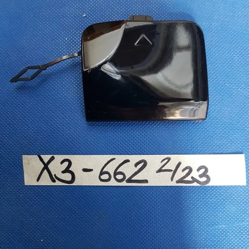 BMW X3 Klappe für Abschlepp Öse  Verkleidung Blende Stoßstange 7400662 schwarz