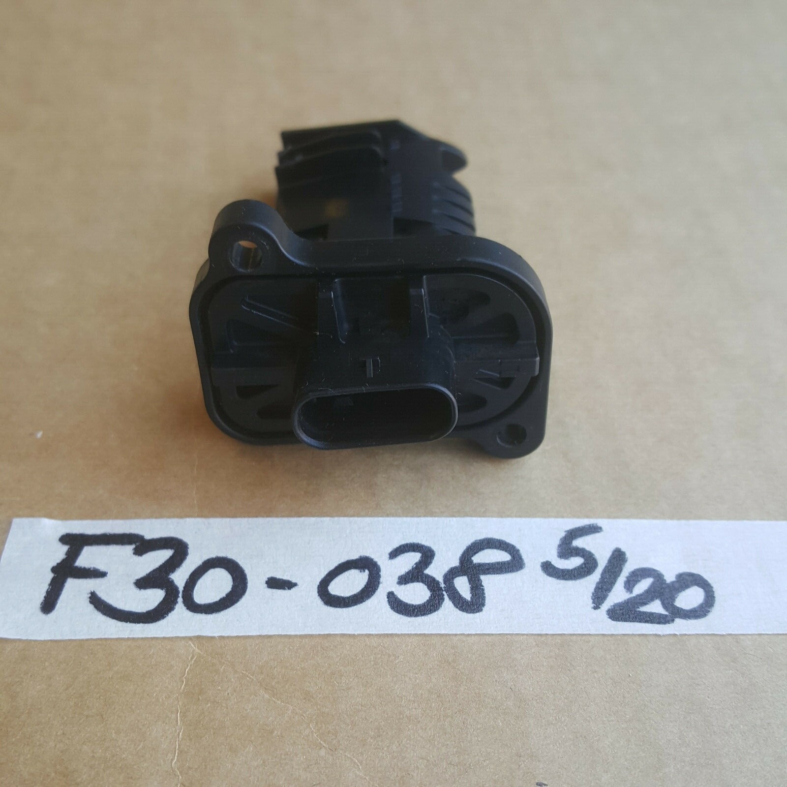 BMW F20 F21 F30 F31 F34 F35 F22 F23 F33 LMM Benziner Luftmassenmesser  7602038