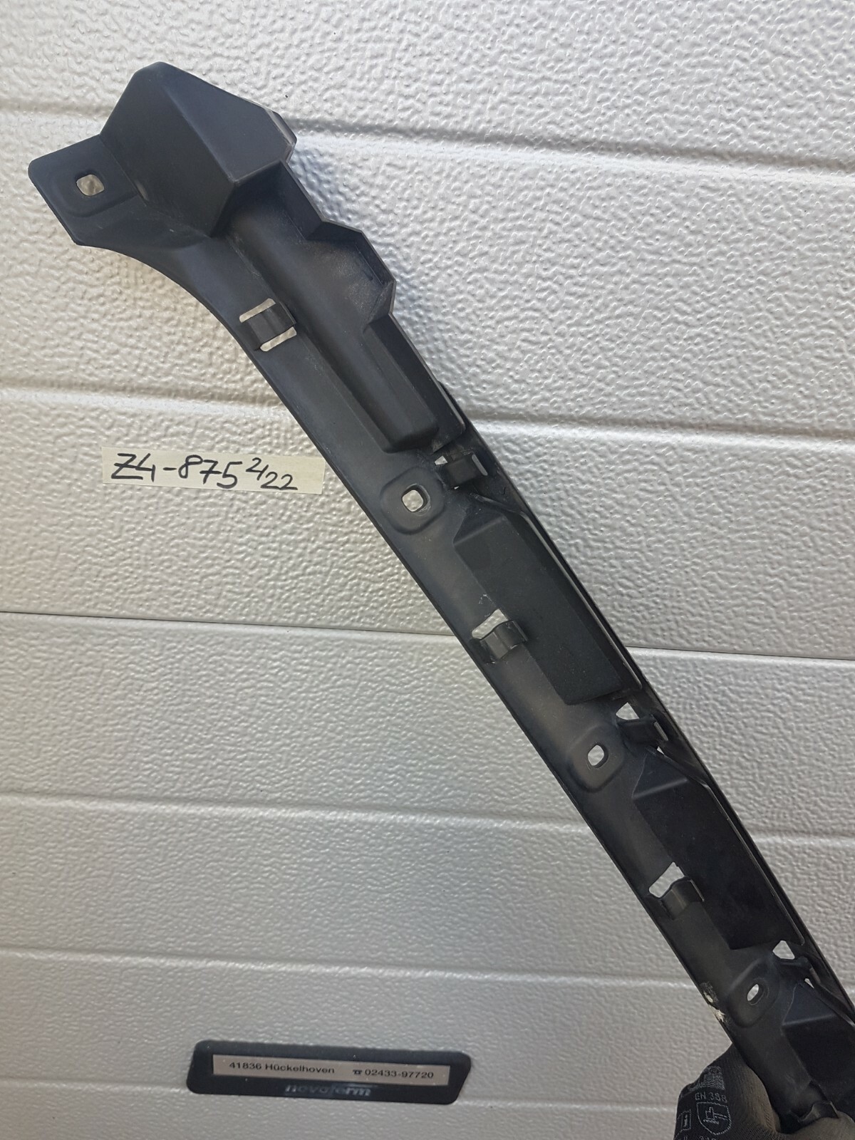 BMW Z4 E85 Halter Führung Stoßstange hinten  Aufnahme Stossfänger 7158875