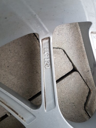 EINE BMW Z4 E85 E86 E46 Leichtmetall Alu M-Felge 9 J x 18 Zoll + Pirelli Reifen