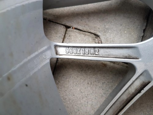 EINE BMW Z4 E85 E86 E46 Leichtmetall Alu M-Felge 9 J x 18 Zoll + Pirelli Reifen