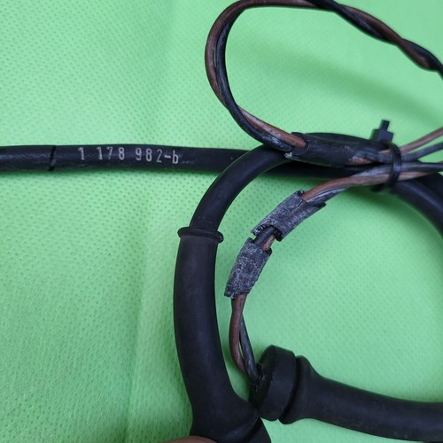 BMW E30  E24  Z1 ABS Sensor 1178982 Impulsgeber Kabel Stecker Vorne Rechts