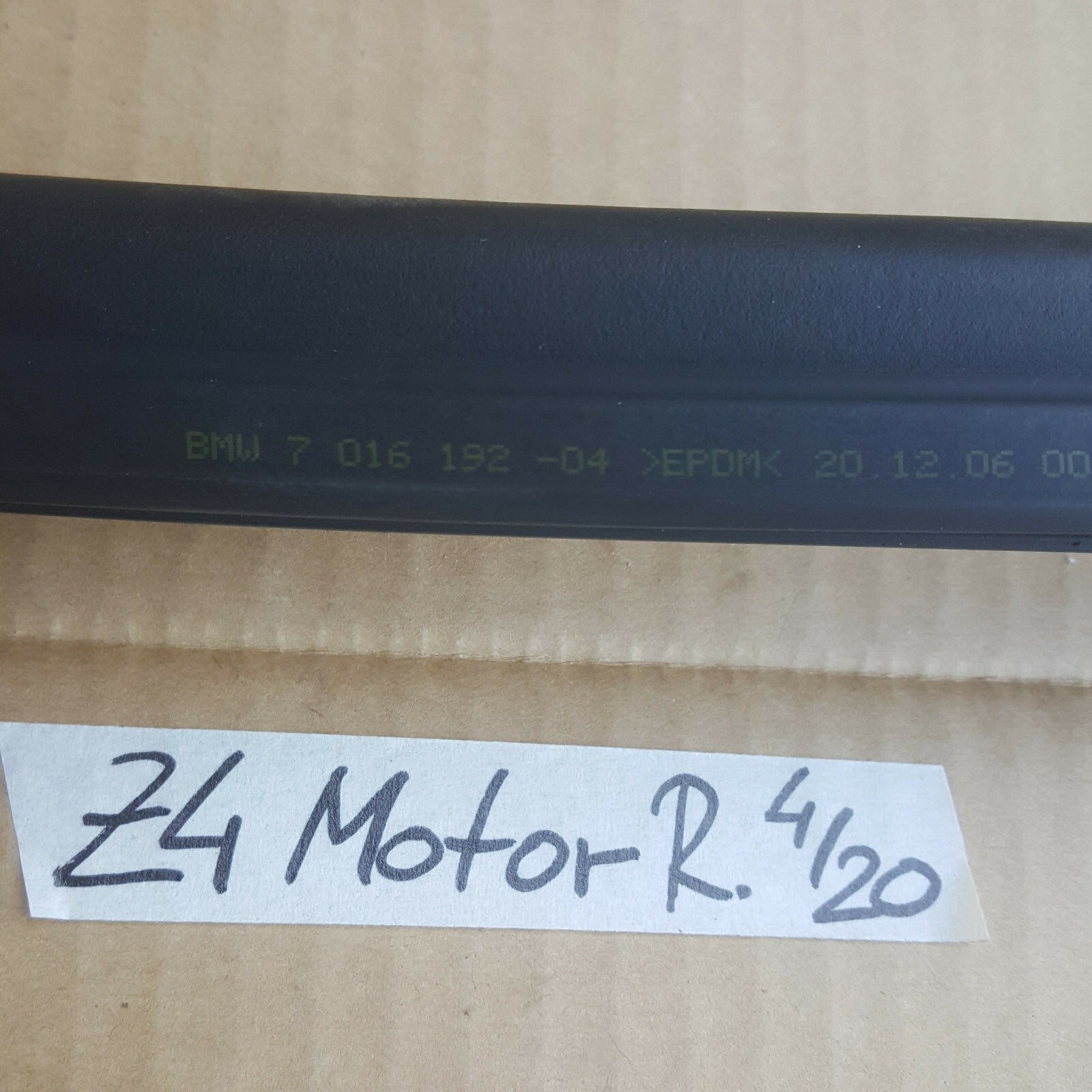 BMW Z4 E85 E86 Dichtung Kantenschutz Gummi Motor Raum Frontklappe 7016192