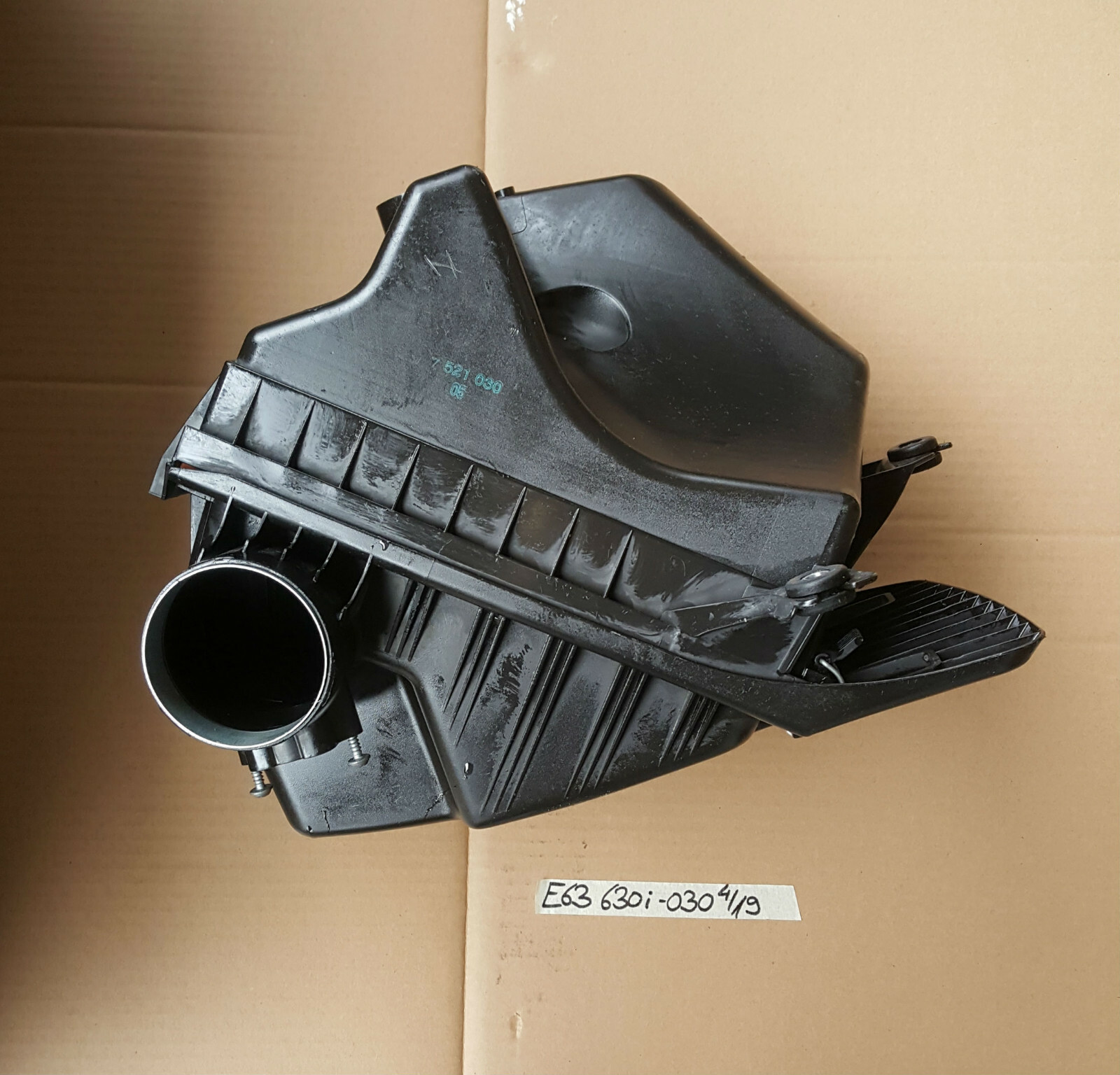 BMW E60 E61 E63 Luftfilterkasten 7521030 Resonanzkörper Ansauggeräuschedämpfer