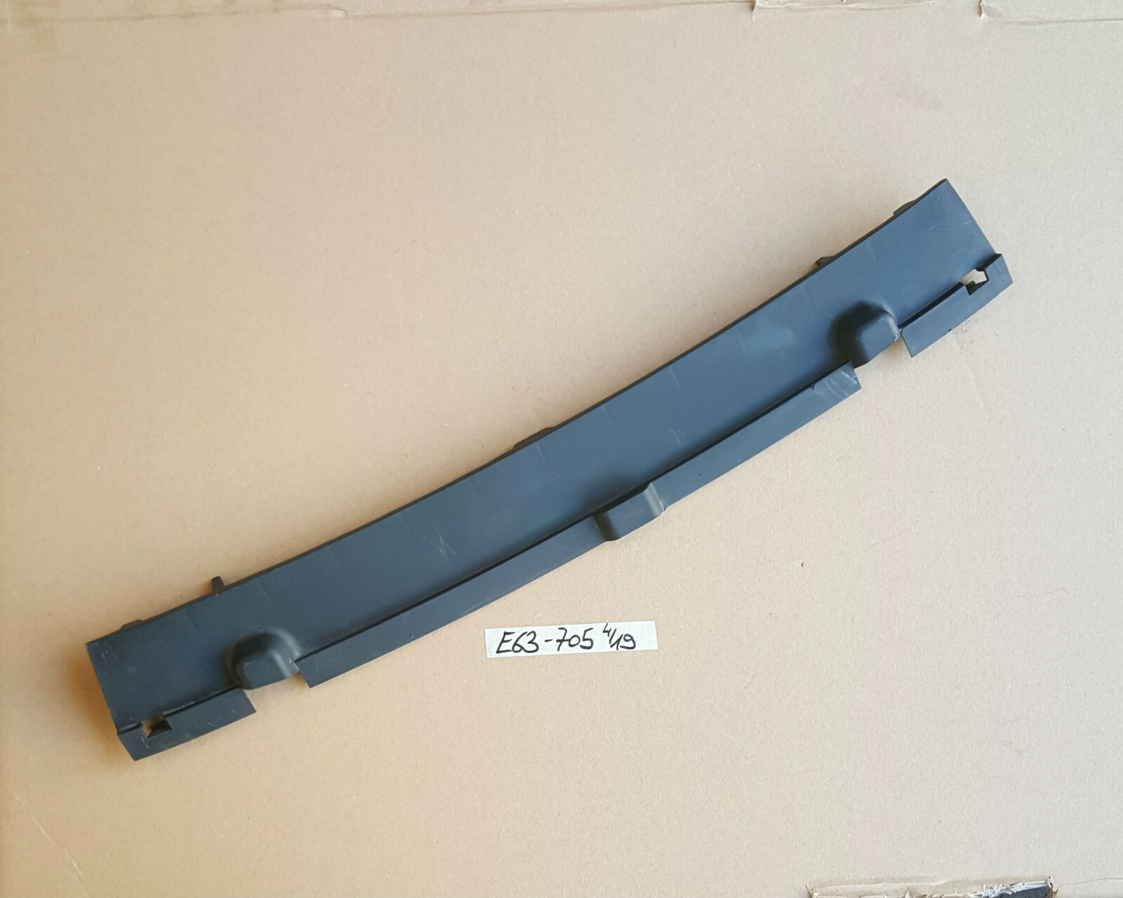 BMW E63 E64 Abdeckung Unterboden Schutz  Regen Abweiser Stoßstange VORNE 7125705