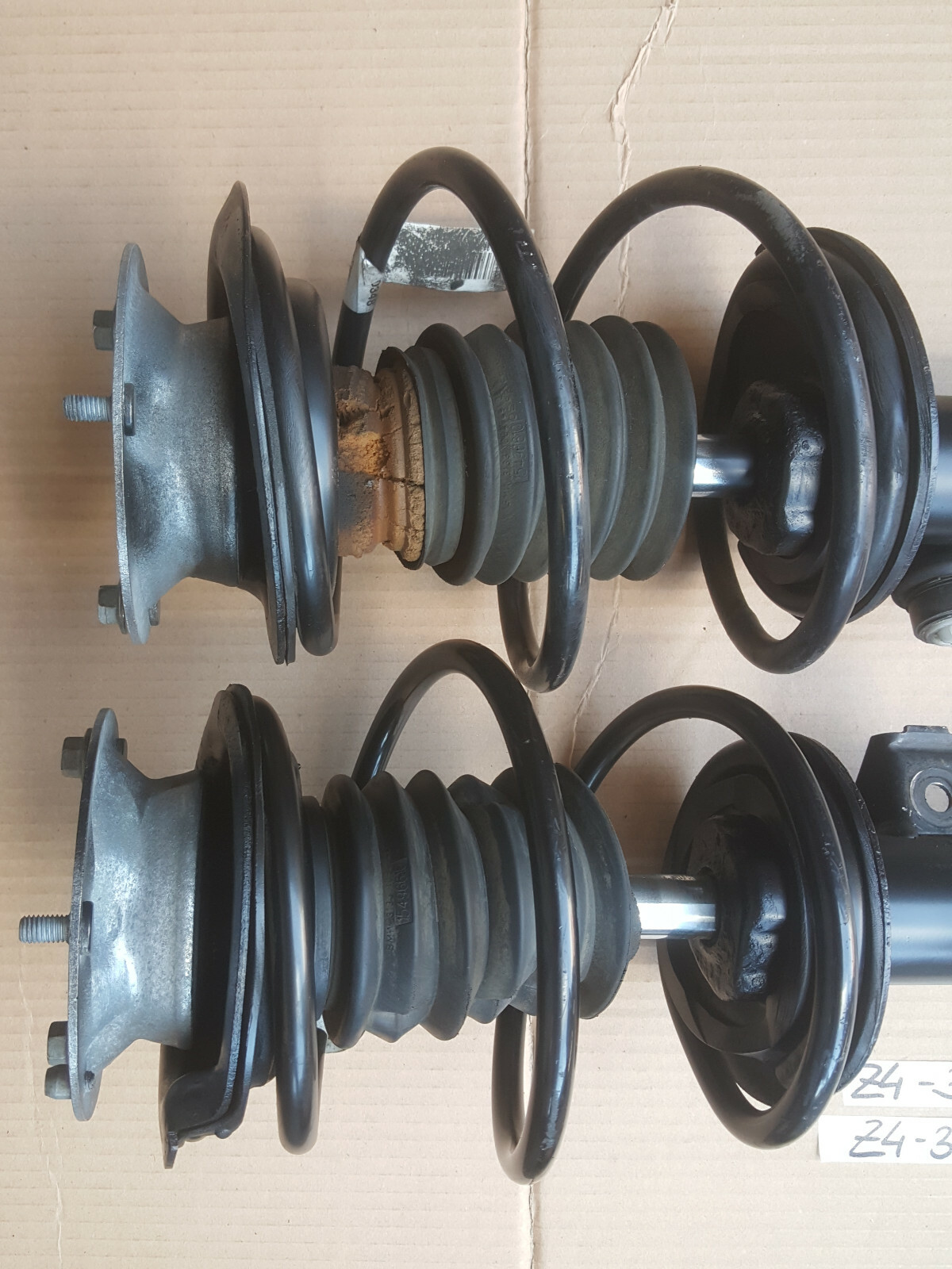 BMW Z4 E85 Stoßdämpfer Federbein Feder VORNE rechts 6770343 links 6770344