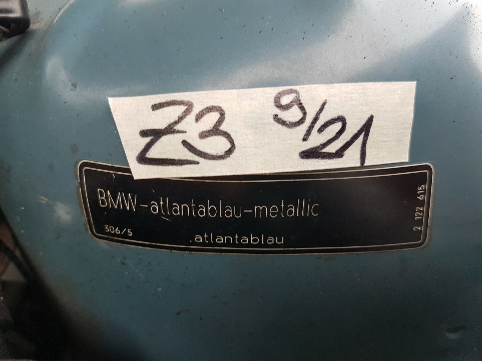 BMW Z3 Roadster Lufteinlass Ki​emen Ziergitter Motorhaube Atlanta blau R+L