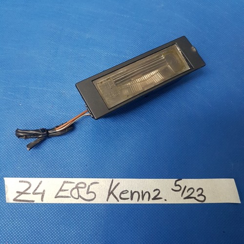 BMW Z4 E85 Kennzeichen Leuchte Beleuchtung Lampe in der Stoßstange HINTEN 