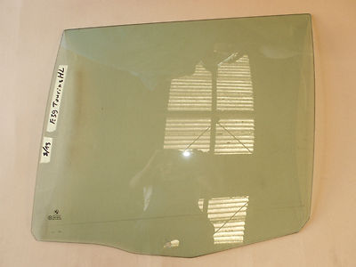 BMW E39 Touring Seiten Scheibe / Fenster Glas HINTEN LINKS  ABHOLUNG