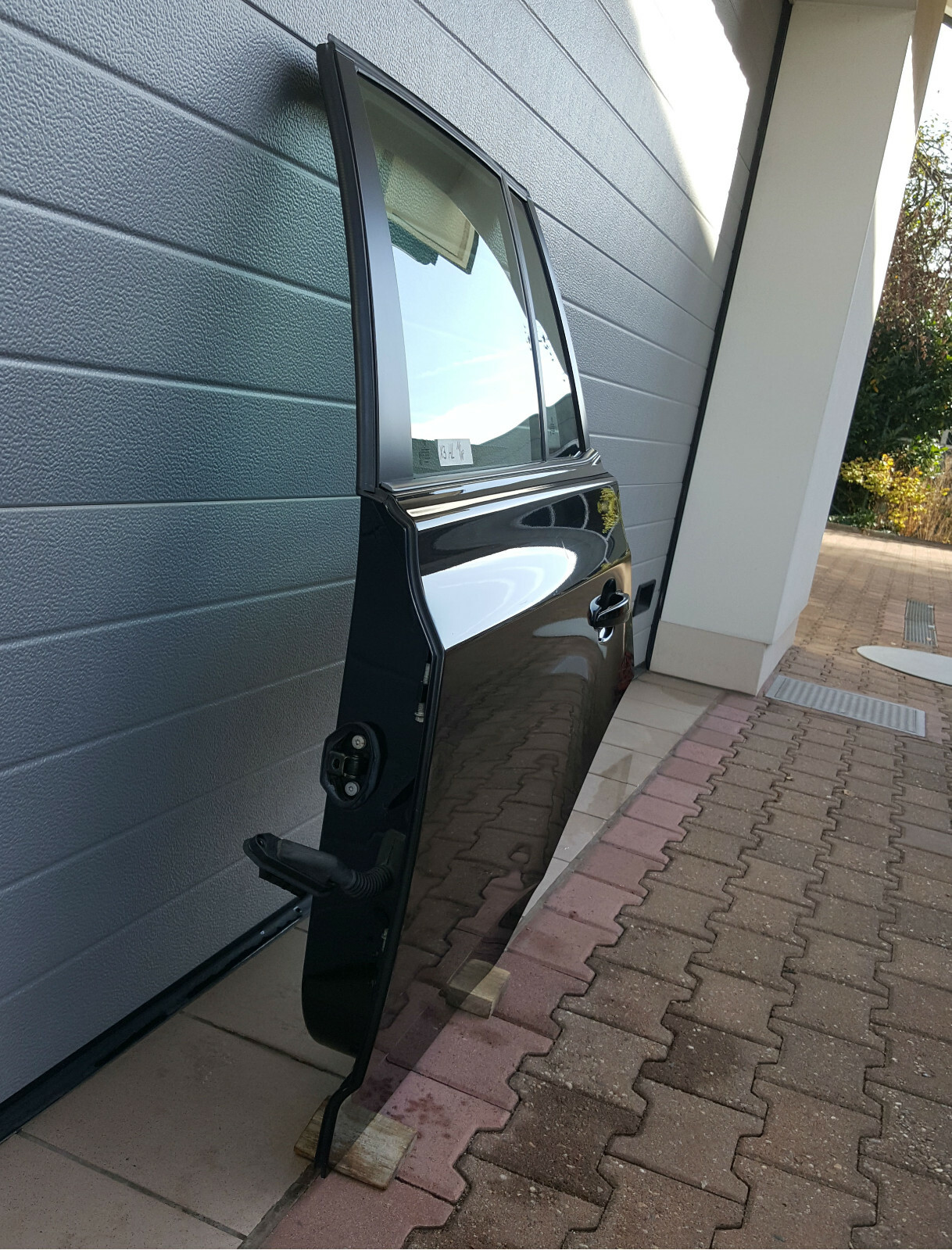 BMW X3 E83 Fahrer Tür HINTEN LINKS black Saphir Schwarz metallic 475 ABHOLUNG 