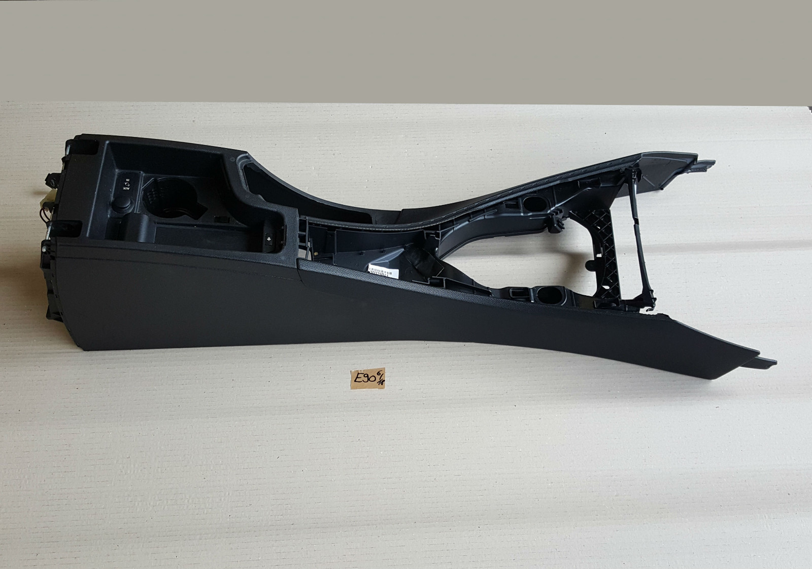 BMW E90 E91 Mittelkonsole Telefon Konsole Aux In Anschluss Zigaretten Anzünder