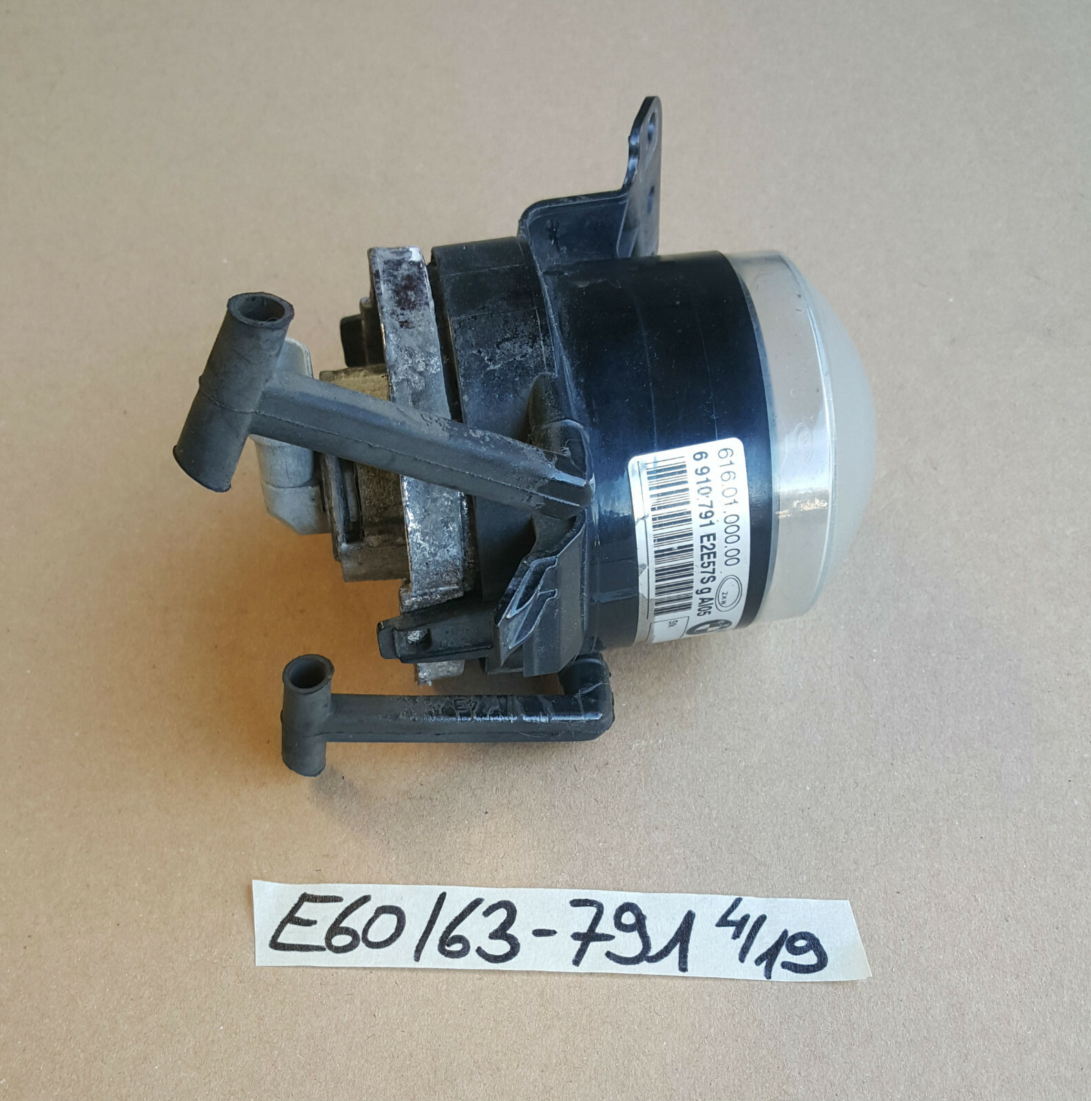 BMW E60 E61 E63 E64 E90 E91 M Paket Nebelscheinwerfer Links 6910791