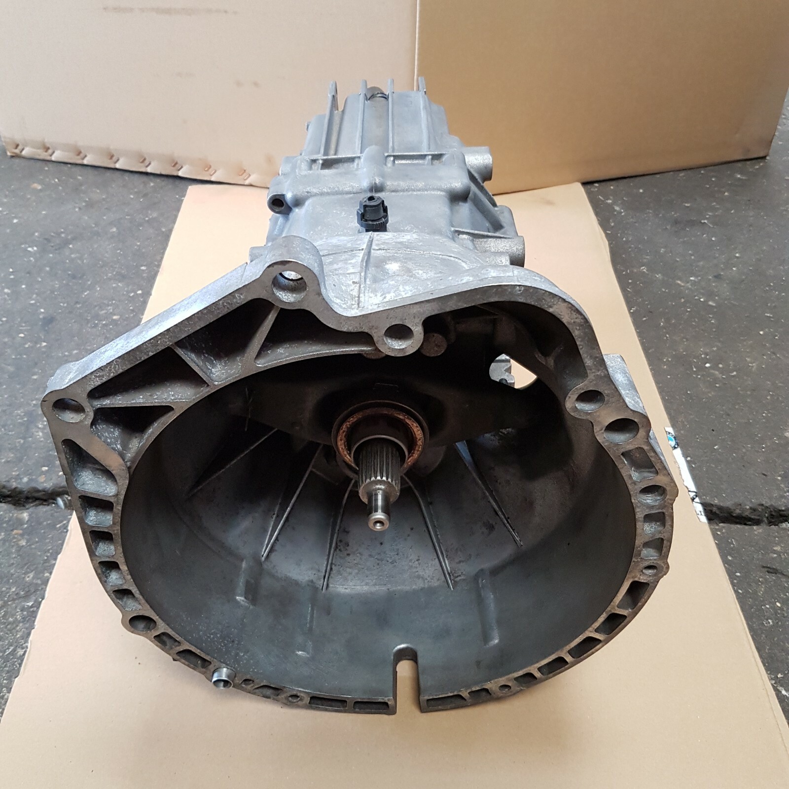 BMW Z4 E85 + E46 Getrag Getriebe 6 Gang Schaltgetriebe 0084284 CAO ABHOLUNG 