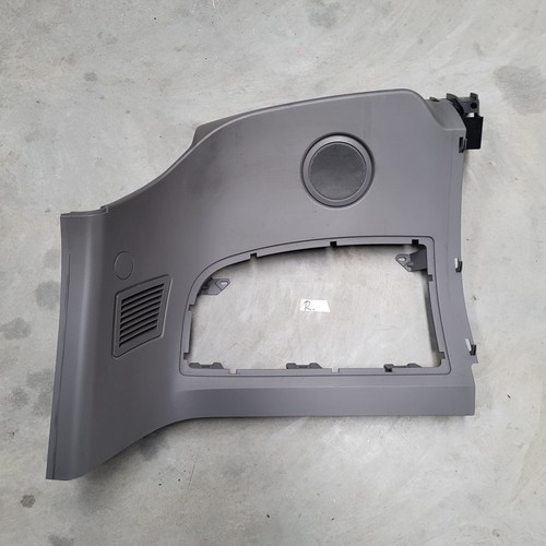 BMW Z4 E85 Verkleidung Gitter hinten rechts 7036510 grau