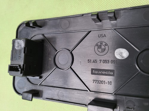 BMW Z4 E85 E86 Blende Mittelkonsole 7053091 mit AUX In Buchse 6930561