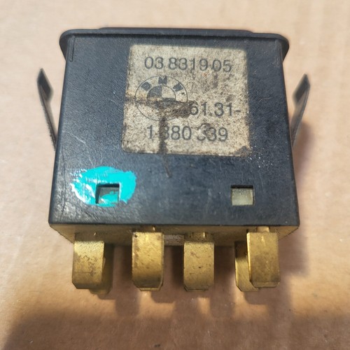 BMW E28  E30 Warnblinker Schalter für Warnblink Anlage 1380339 Warnblinkschalter