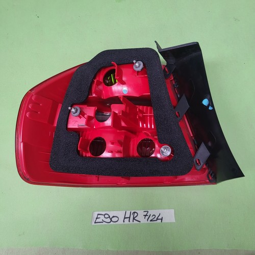 BMW 3er E90 Limo Rücklicht Rückleuchte Bremslicht Heckleuchte RECHTS 6937458