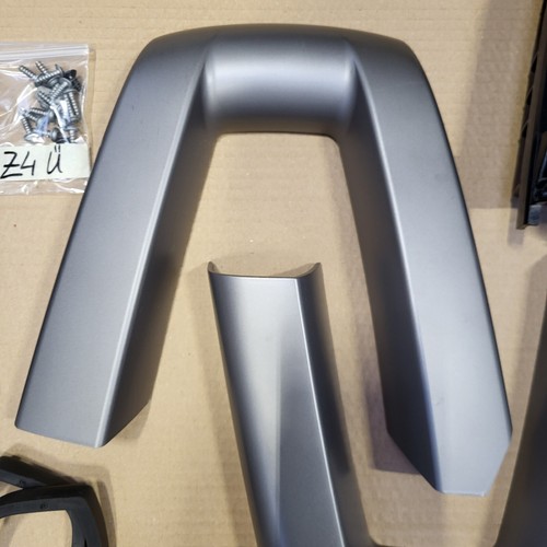 BMW Z4 E85  Verkleidung Überroll Bügel Set + Abdeckung + Abschlussring 