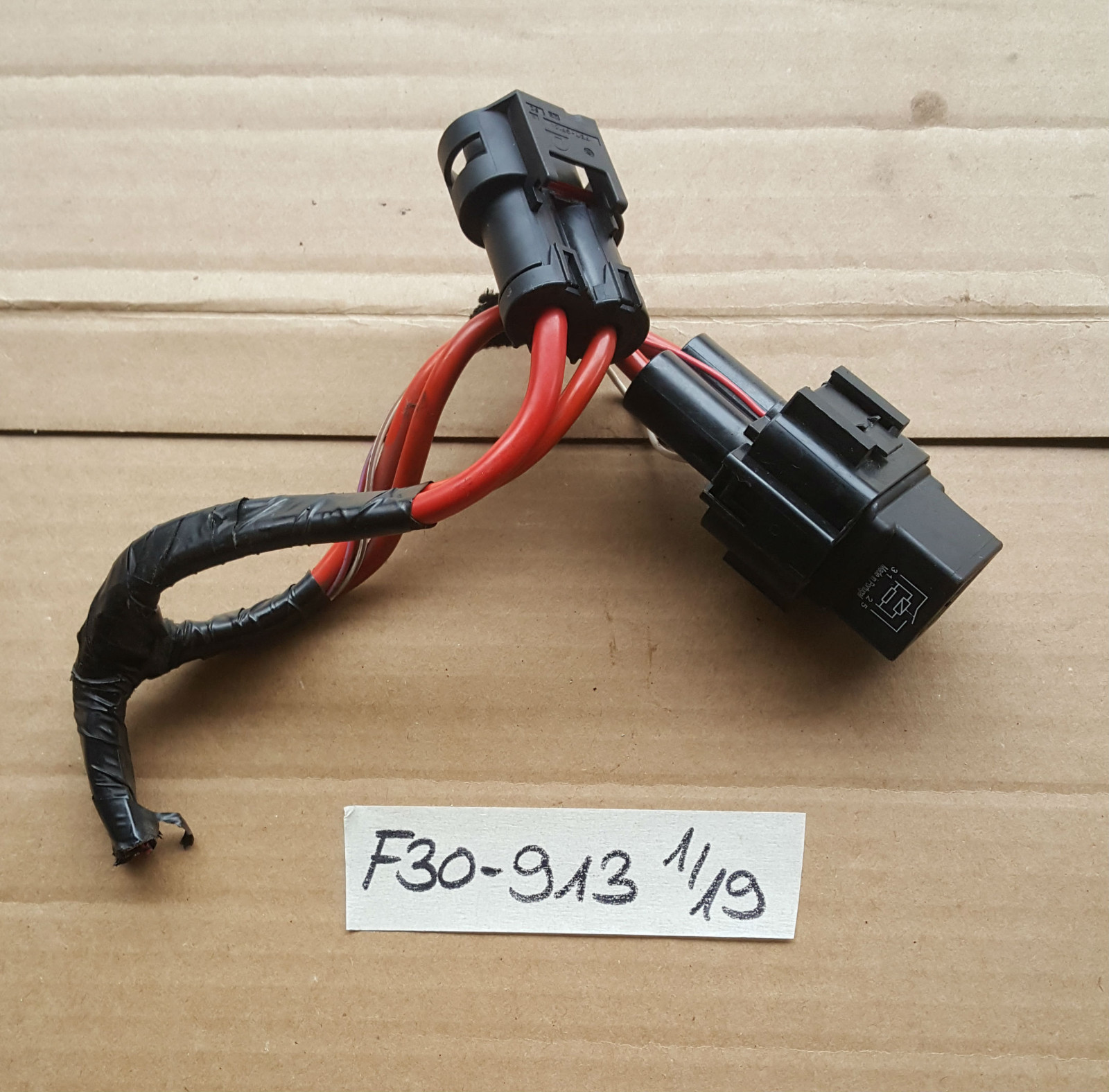 BMW F30 Stecker 9216286 + Relais Lüftermotor Ventilator Lüfter Zündung 9207913