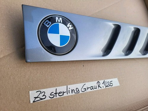 BMW Z3 Lufteinlass Ki​emen Ziergitter Motorhaube Sterling Grau  RECHTS 8398016