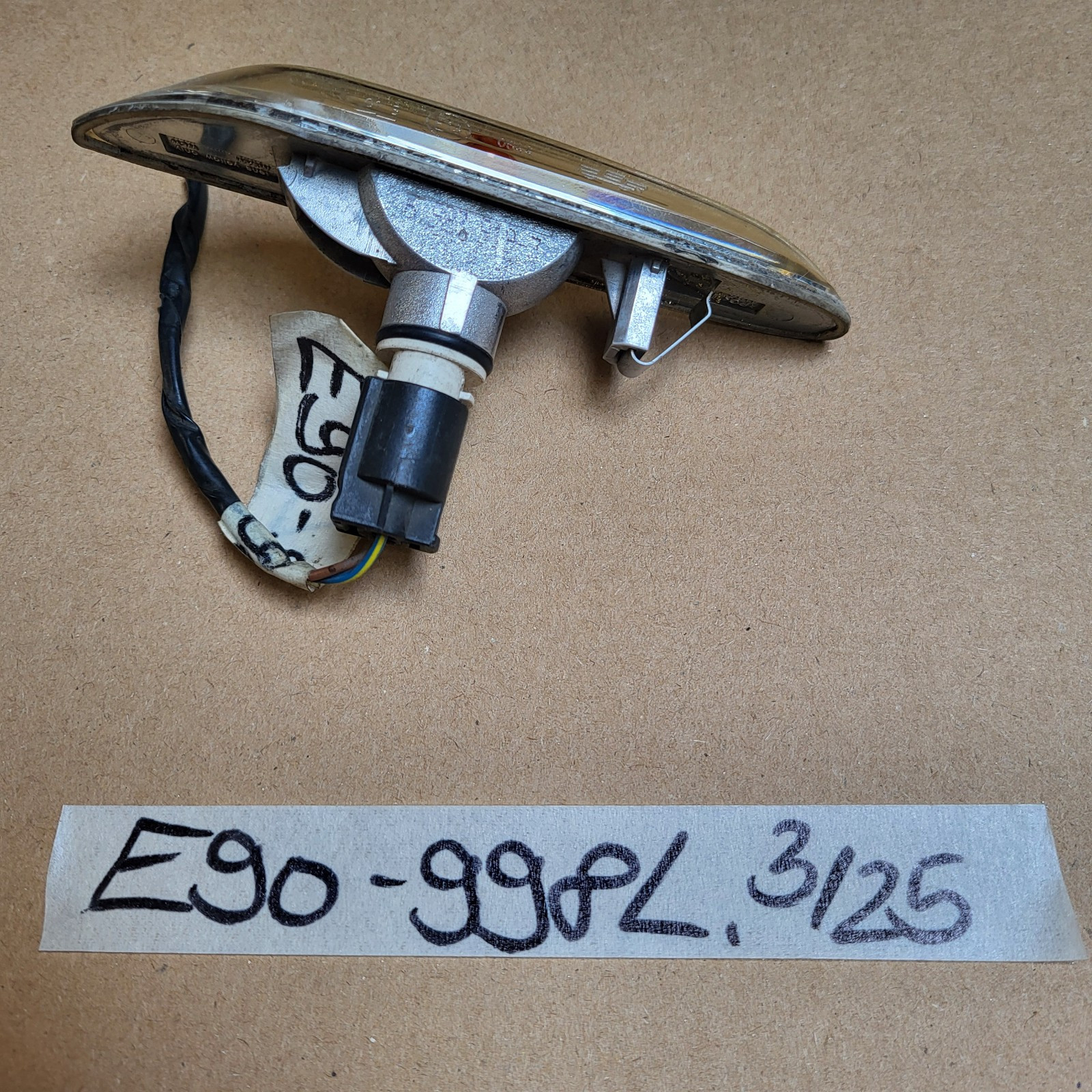 BMW E90 E91 Seiten Blinker Kotflügel VORNE LINKS Zusatzblinkleuchte 6932998